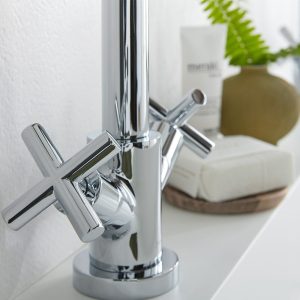 Deck - Mounted Mono Basin Mixer- Chrome 3