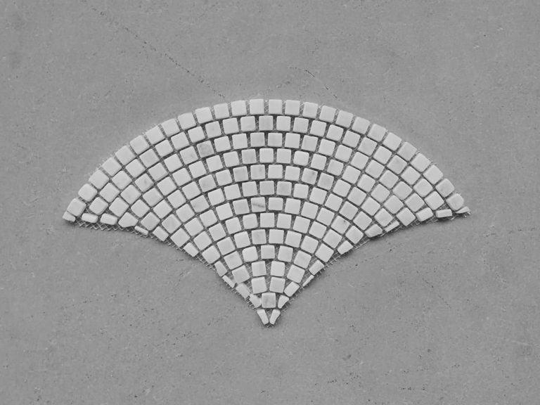 Calacatta Tumbled Marble Fan Scallop Mosaic