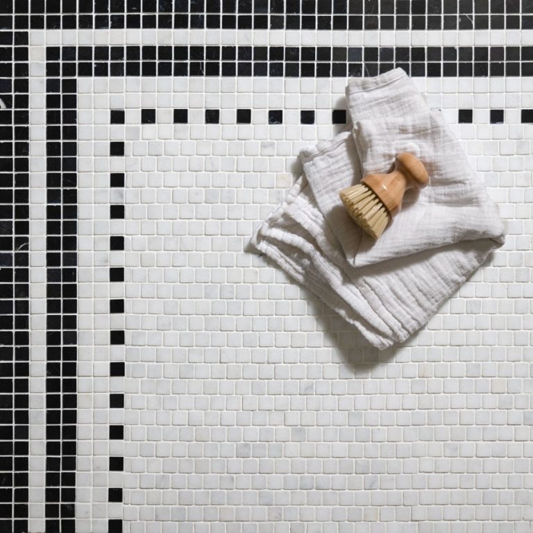 Calacatta and Nero Marble Border Mosaic