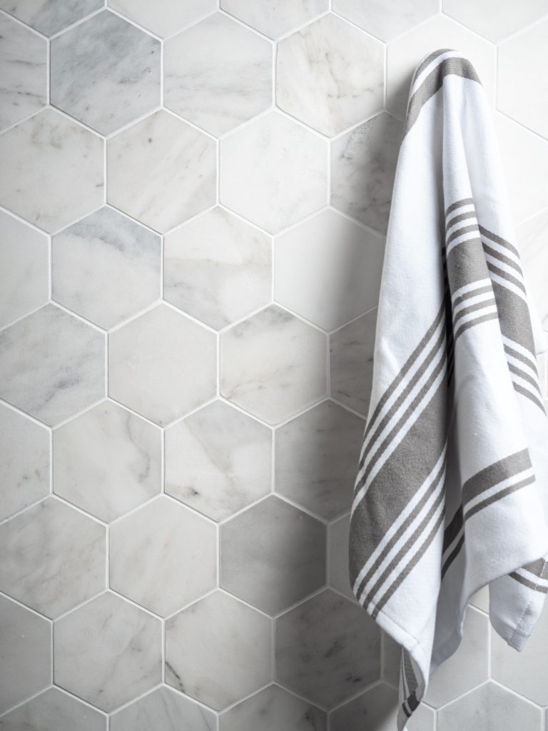 Calacatta Marble XL Hexagon Close Up