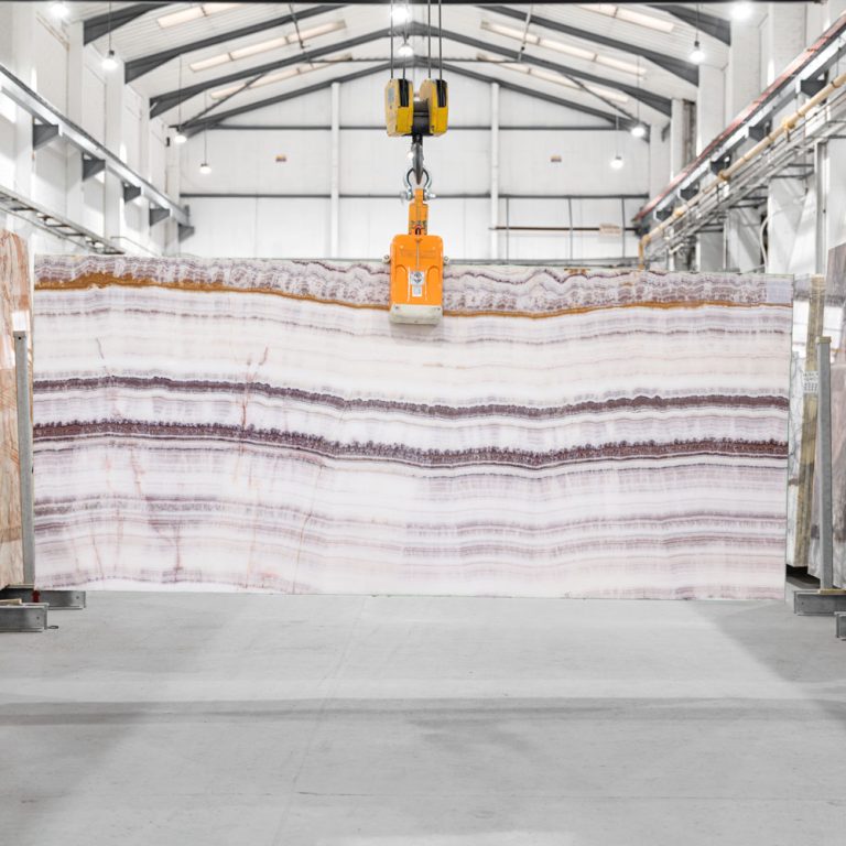 Lavanda Violet Onyx Slab 74753