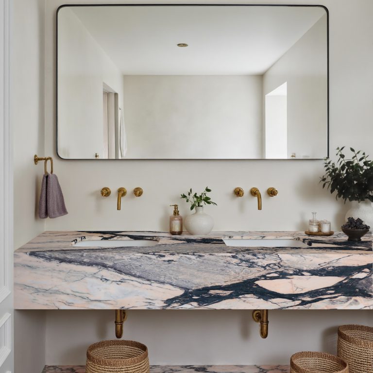 Calacatta Rosanoir Marble Slab 74266