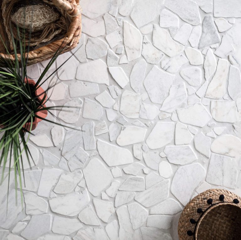 Calacatta Cracked Crazy Mosaic