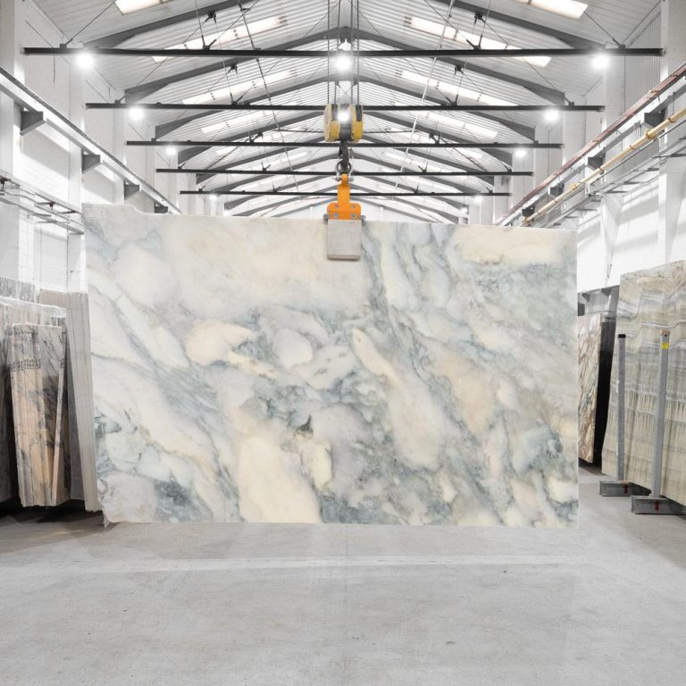 Calacatta Apuano Honed Marble Slab 97664